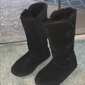 Tall black Ugg’s